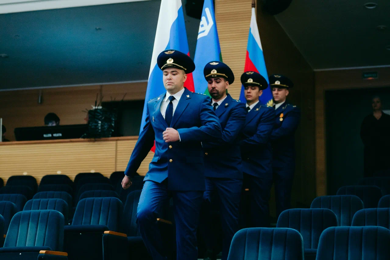 Работников прокуратуры Югры поздравили с профессиональным праздником