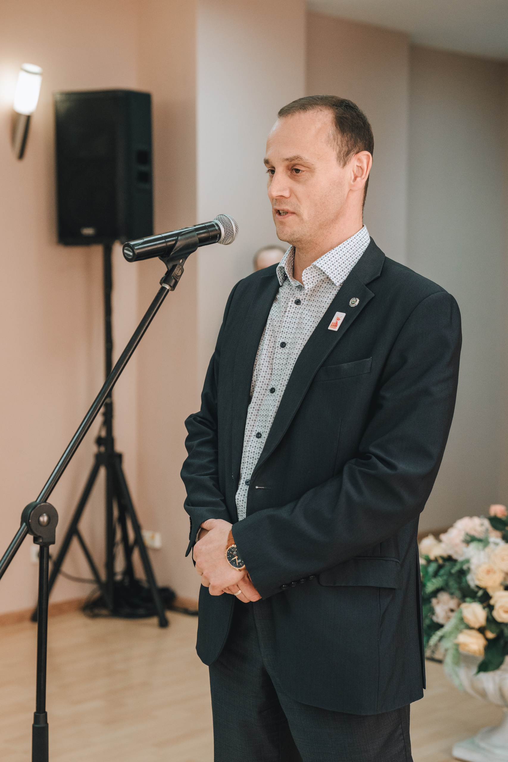 В КДЦ «Октябрь» состоялось награждение сотрудников ЖКУ Ханты-Мансийска