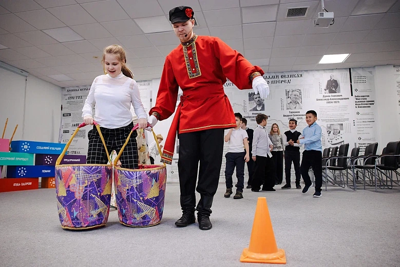 Веселое путешествие в сказку вместе с «Октябрем»